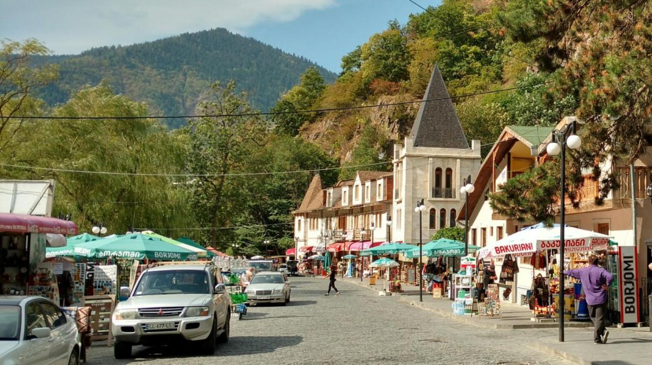 Gamsakhurdia Street Bordjomi Extérieur photo